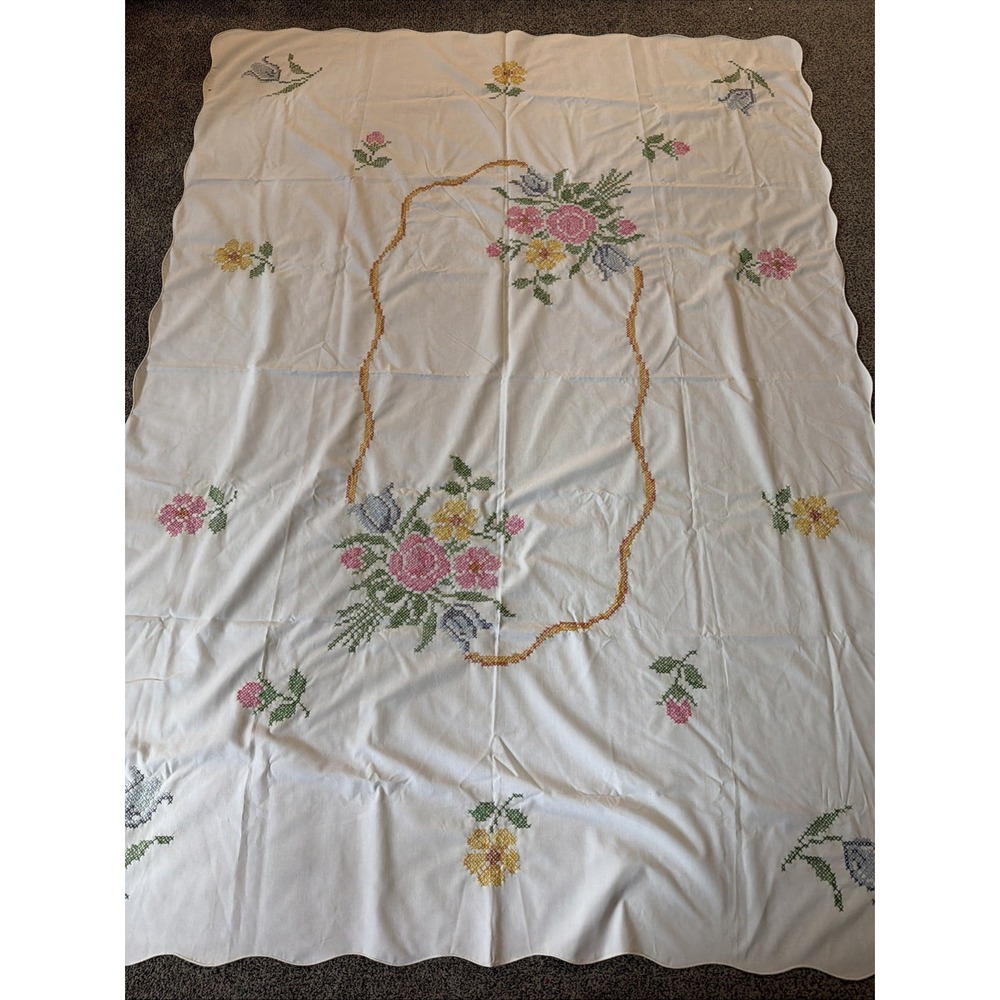 Vintage Tablecloth Hand-Embroidery Floral 50" x 68" Excellent Condition